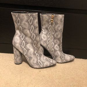 Brand new fashion nova snake skin heal boots